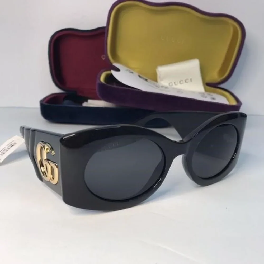 New- 💯 Original Gucci GG0810S 001 Oval Quilted Thick Rim sunglasse